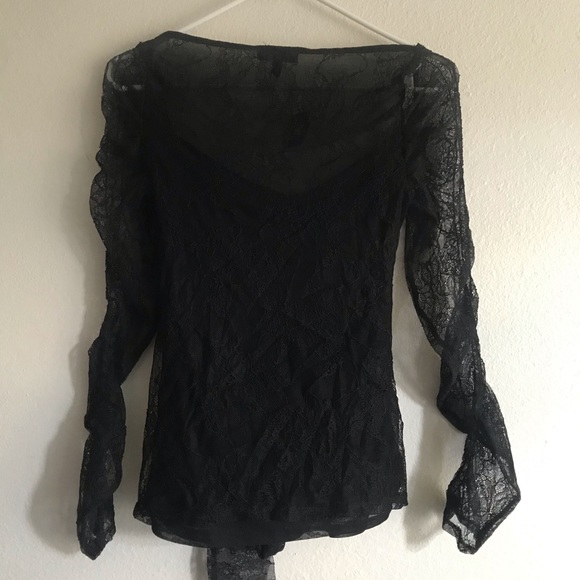 π₯ Sweetheart Neck Lace Blouse - Picture 4 of 12